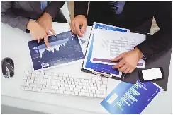 高盛掌门人预警股市回调，AI未来仍被看好