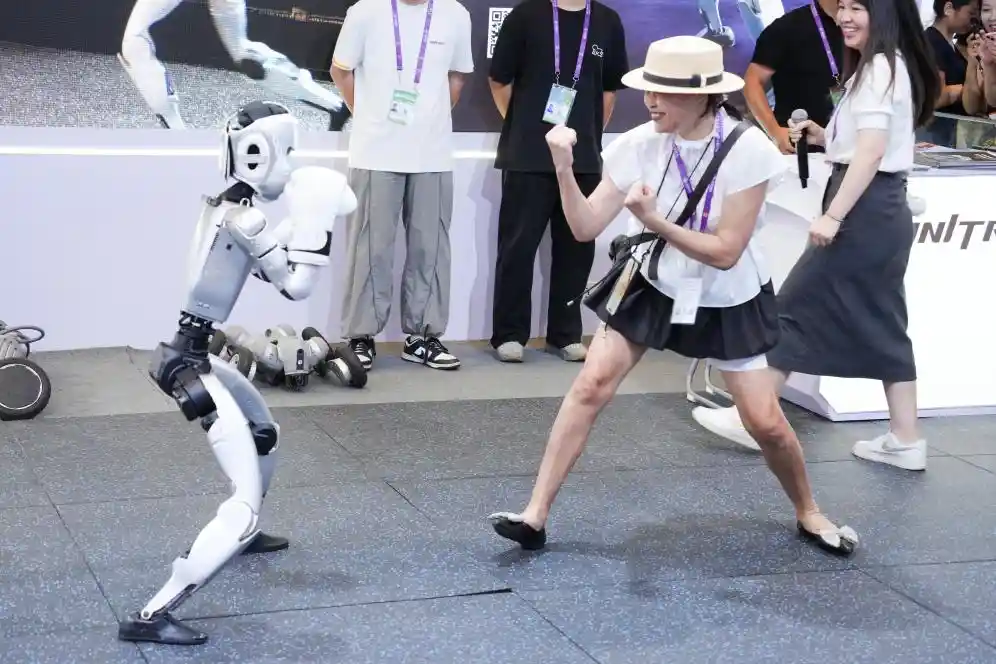 AI领航十四五：六成全球专利点燃数字新引擎