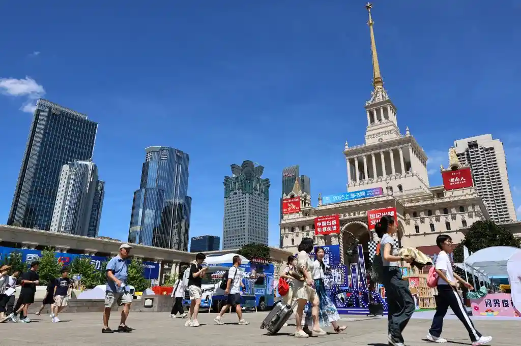 2025上海书展重磅启幕：书香盛宴即将点燃城市文化热情