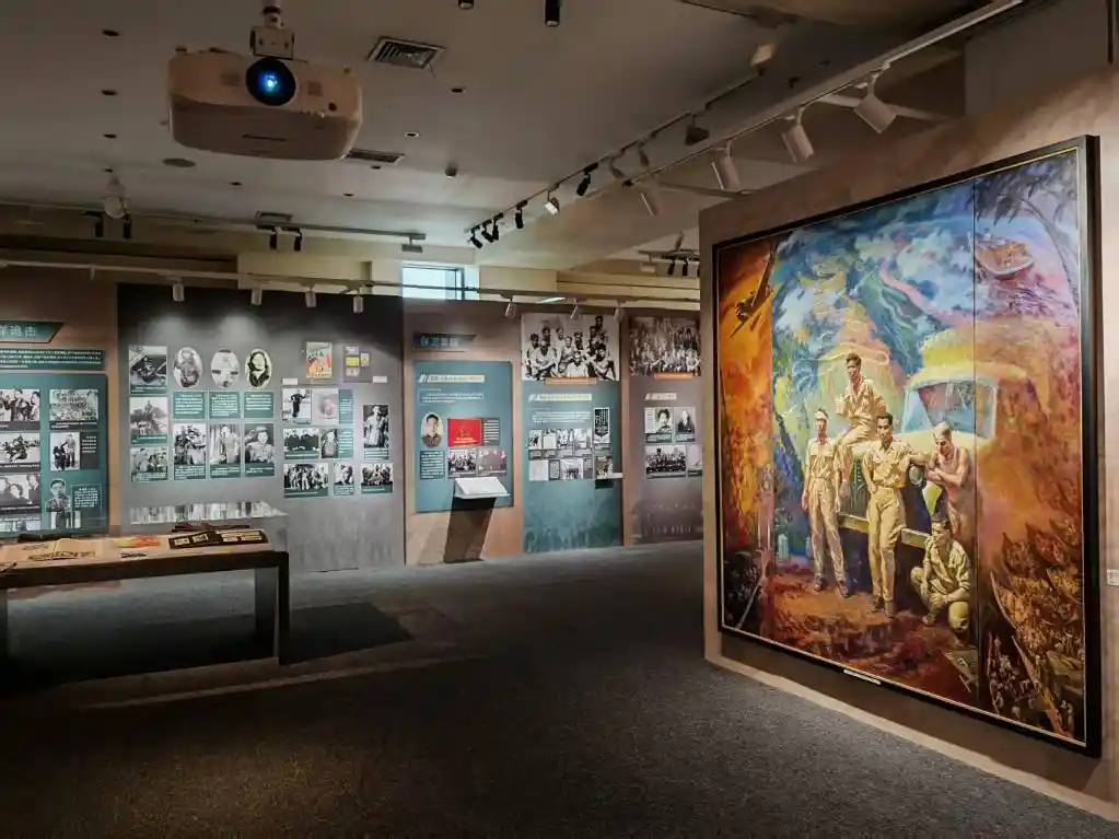 烽火侨心：近400件文物首展揭秘华侨抗战史诗