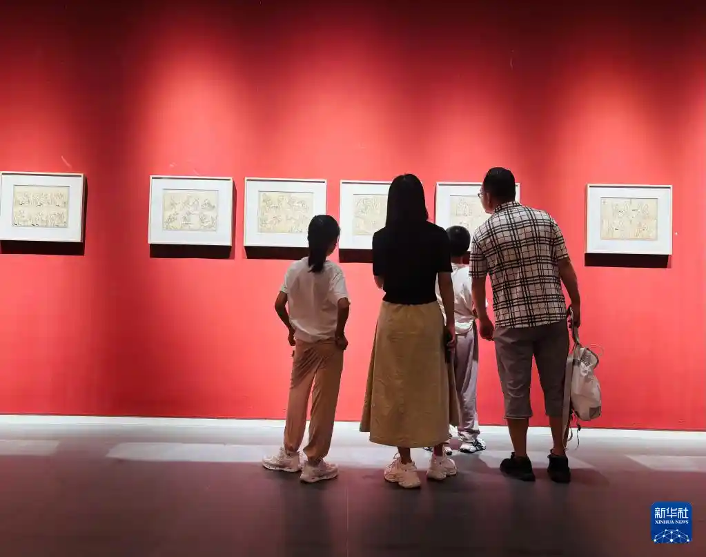 三毛90岁重返画坛！70幅原稿首现天津美术馆