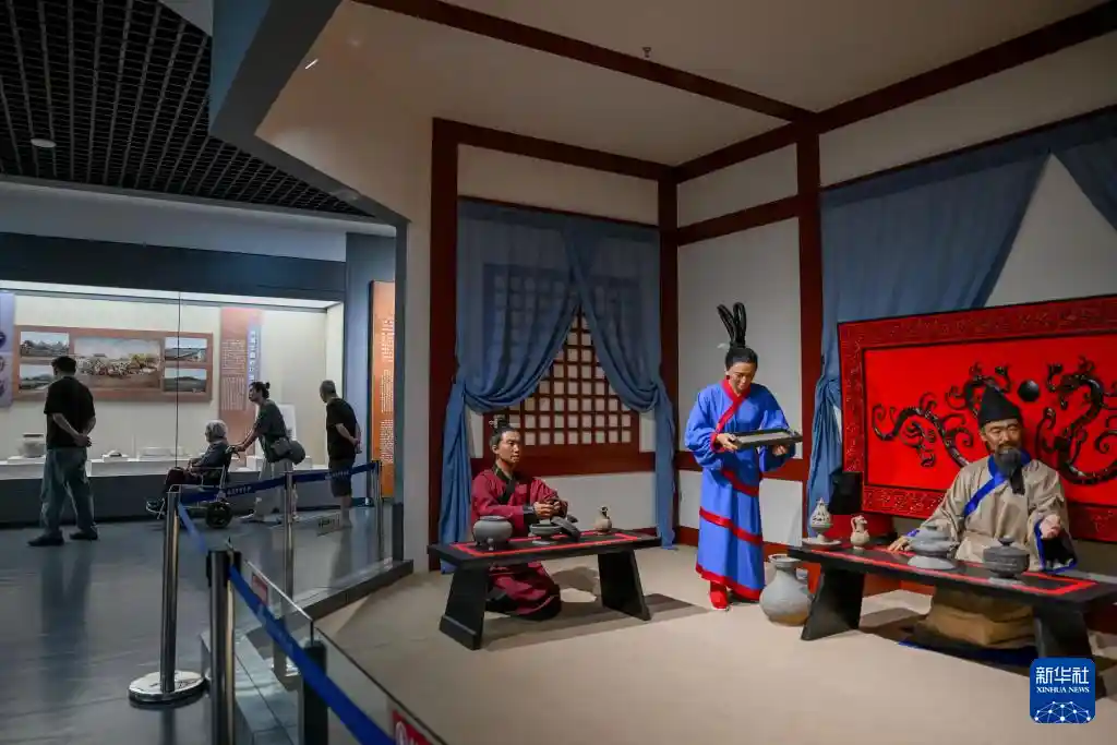 文博热点燃暑期:走进博物馆,感受文化新魅力