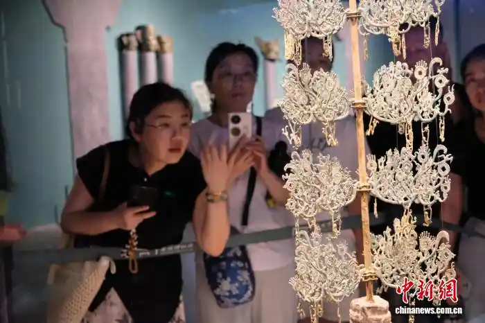 宁波博物馆暑期火爆!165件西南青铜珍品跨省集结惊艳亮相