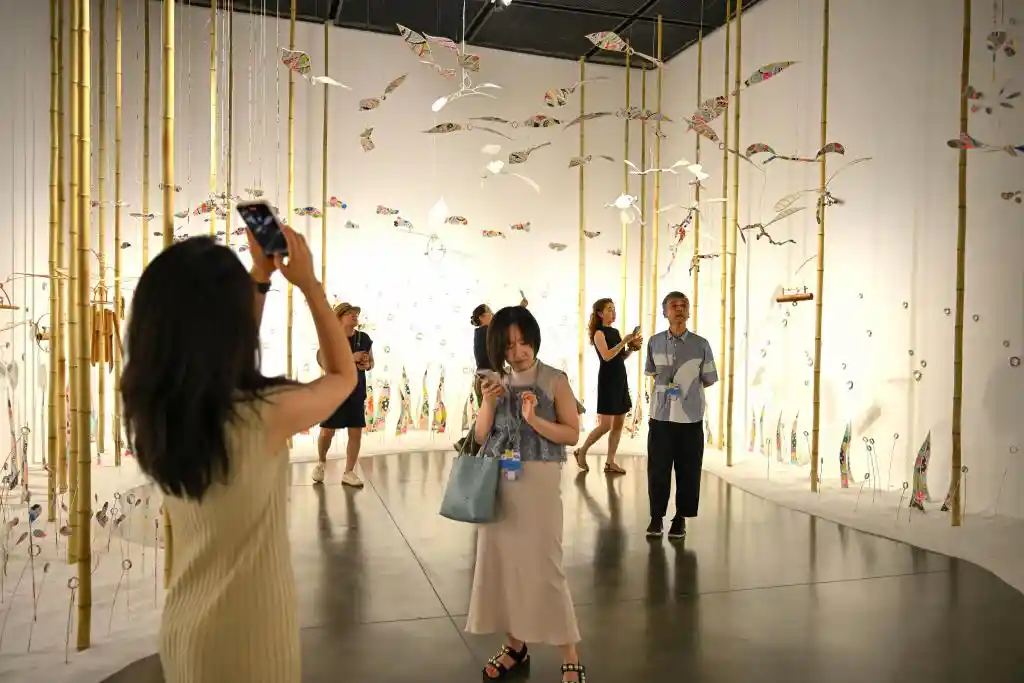 十年艺境，银川启幕：当代美术馆特展震撼登场
