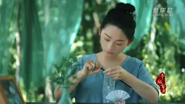 指尖绽放非遗之美——缠花里的中国故事