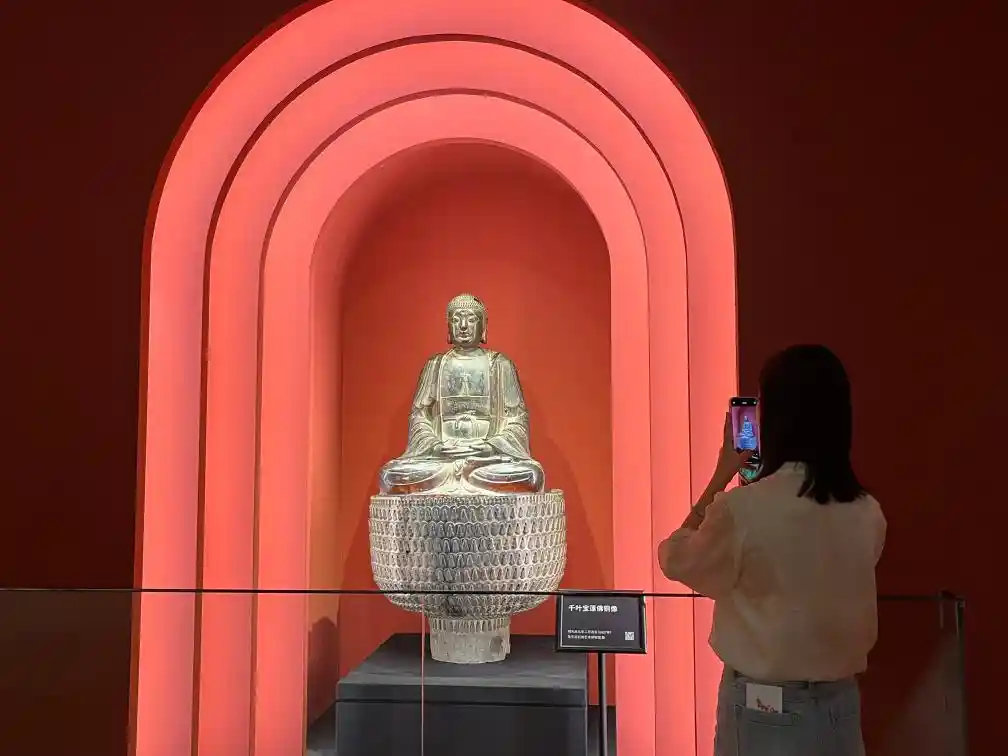 敦煌瑰宝聚金城，四大石窟五地佛像首展兰州