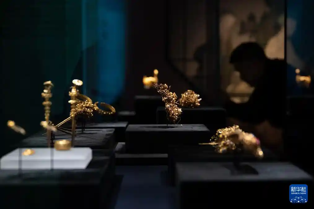 长江文物大集结:千年文明对话现眼前