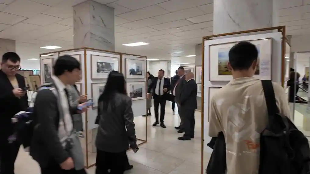 抗战烽火映俄大：历史影像跨越国界震撼亮相