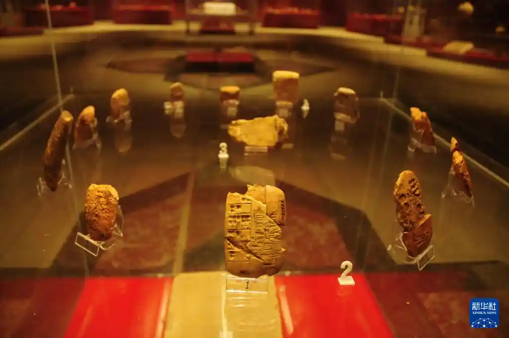 探访伊拉克巴士拉文化博物馆的创新标题:
**战火中的文明回声:探访伊拉克巴士拉文化博物馆**