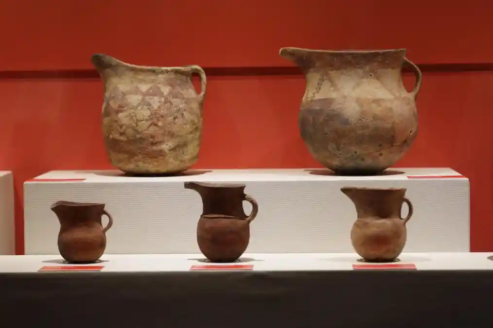 彩陶西行:黄河至天山的史前文明之旅在甘博启幕