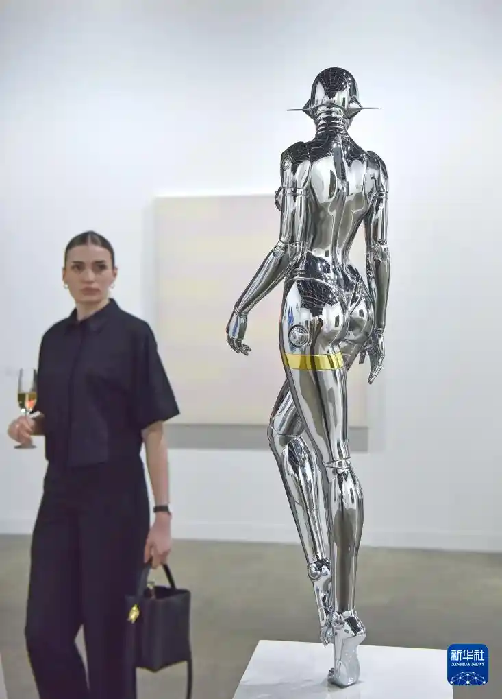 2026巴塞尔艺术展香港启幕：全球艺术盛宴即将燃情登场